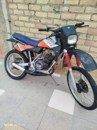 Derbi FDS 50 Enduro Negra y Naranja