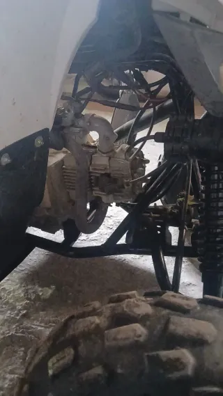 Quad Yamaha YFM 90  se cambia por motocross