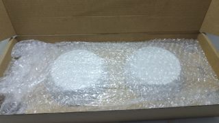 Comedero Gato - Comedero Elevado Perro - Cuencos con una inclinación de 15 º para Agua y Comida en Soporte de bambú, Juego para