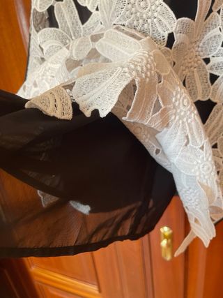 Vestido Creme negro encaje blanco Talla M