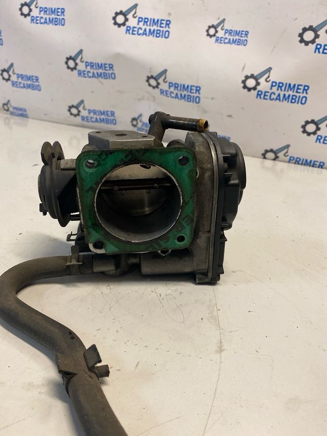 Mariposa Volkswagen New Beetle 2.0 2002