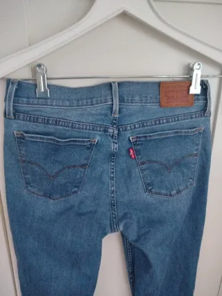 Pantalón vaquero Levi's mujer modelo 710,talla 28