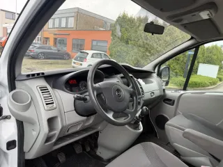 Opel Vivaro 2011