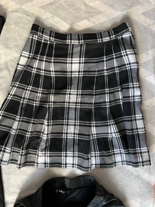 Lote 4 prendas Talla S: Vestido, Faldas, Camiseta