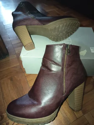 Botines Vinotinto Tacón Mujer