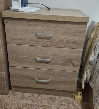 Armario 120 anchp x190 alto + mesita de noche