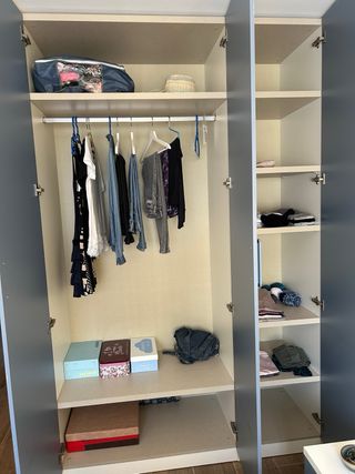 Armario 3 puertas azul-grisáceo