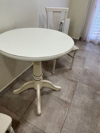 Conjunto mesa y 2 sillas