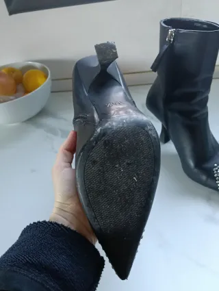 Botines Zara Talla 38 Negros con Brillantes