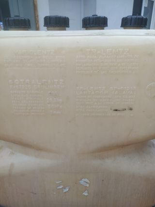 Depósito de agua o gasoil grande