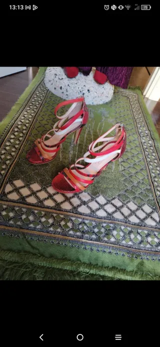 Set maglia, pantaloni, borsa e scarpe