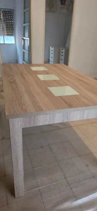 Mueble TV y mesa comedor madera y blanco