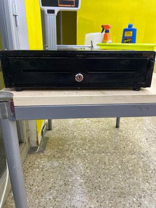 Caja registradora para billetes y monedas
