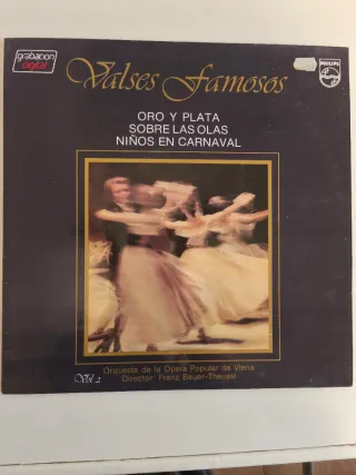 Valses Famosos - Oro y Plata / Sobre las Olas