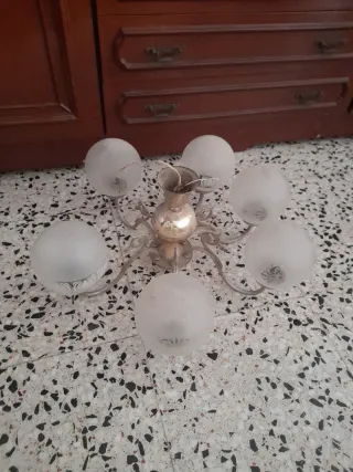Lámpara 6 brazos globos metal