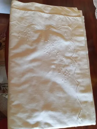 Sábana encimera y funda almohada bordada para 135