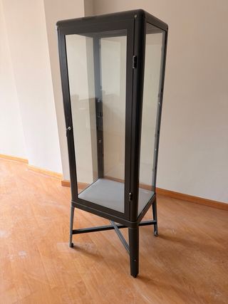 Vitrina Metálica y Cristal Gris