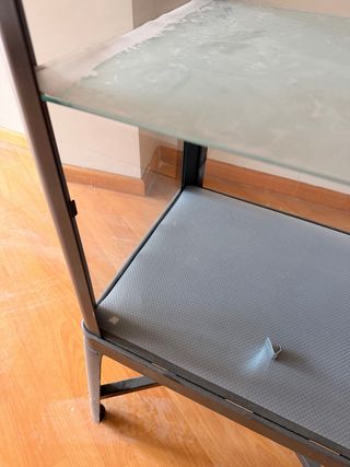 Vitrina Metálica y Cristal Gris