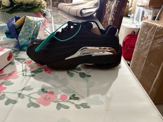 Nike Nocta Negro y Plateado