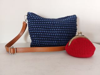Bolso nuevo crochet combinado en azules