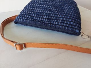 Bolso nuevo crochet combinado en azules