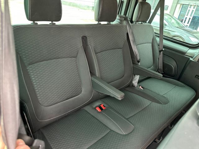 Opel Vivaro Kombi 8 2017