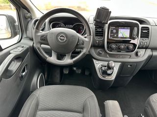 Opel Vivaro Kombi 8 2017