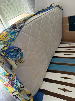 Cama 105 con somier y cabecero