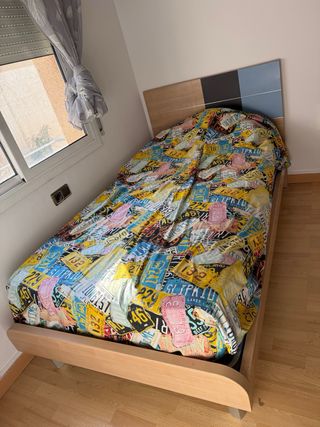 Cama 105 con somier y cabecero