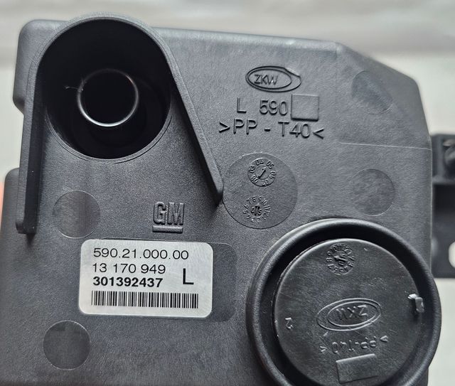 13170949 Faro antiniebla delantero izquierdo OPEL