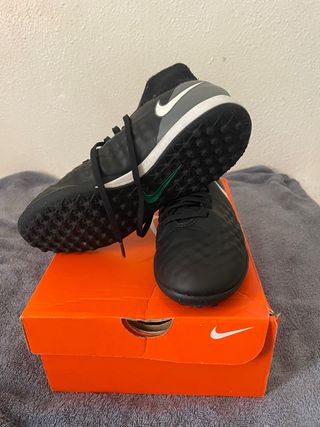 Zapatillas fútbol Nike Talla 38