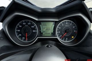 YAMAHA X-MAX 300 -APTA A2-