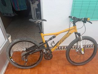 Bicicleta Orbea Full Suspension Amarilla