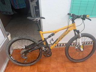Bicicleta Orbea Full Suspension Amarilla