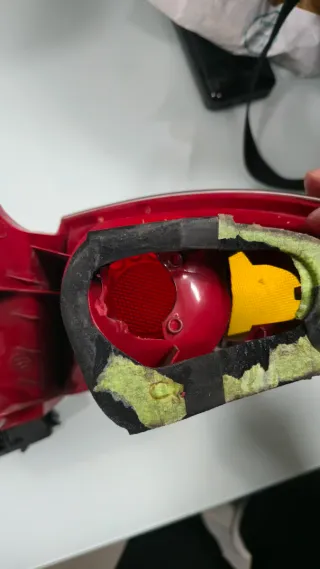 Piloto trasero izquierdo Seat León Mk2