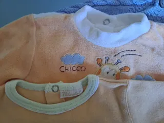 Corredino neonato: tutina, maglioncino, calzini,ec