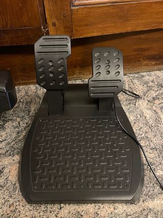 Volante Ferrari 488 GT Thrustmaster T80 RW