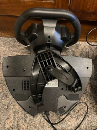 Volante Ferrari 488 GT Thrustmaster T80 RW