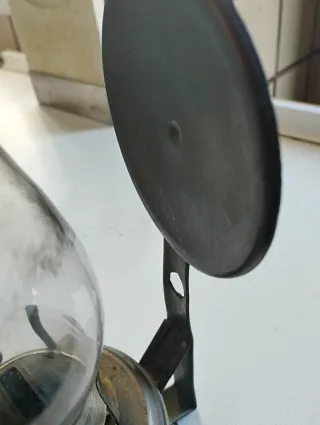 Antigua lámpara de aceite