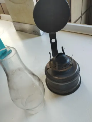 Antigua lámpara de aceite