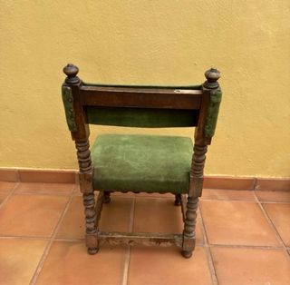Silla antigua terciopelo verde
