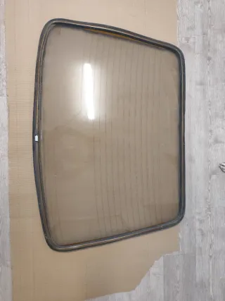 Luna trasera Ford Escort mk3