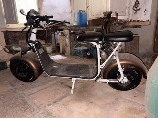 Moto Eléctrica Scooter Sin Matricular Marrón/Blanc