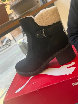 Botines negros con pelo