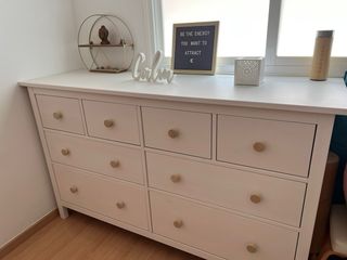 Cómoda Hemnes 8 cajones blanca IKEA