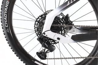 Haibike AllMtn CF8 (ebike) t.M Reacondicionada