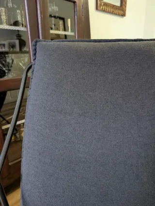 Sillón moderno tela y metal