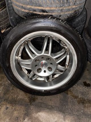 Llantas Momo Racer con Neumáticos