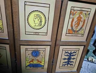 BIOMBO MADERA CON CARTAS DEL TAROT PINTADAS 1968