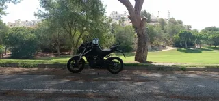 Voge 125 R Naked Negra Manual